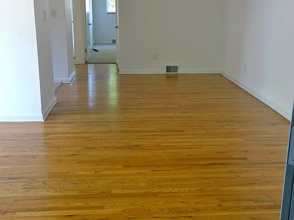 Entry looking into dining rm