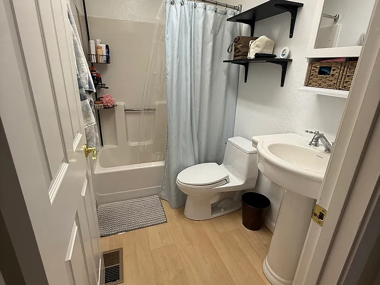 504 Dogwood Dr #3 — Photo 9
