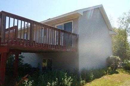 3rd image of 1109 Leo Ln