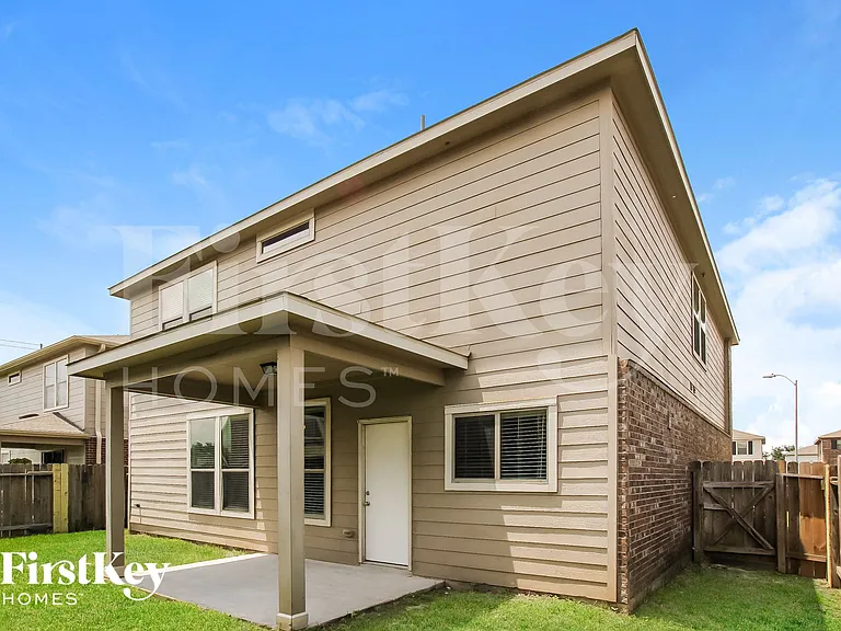 16406 Peyton Stone Cir — Photo 15