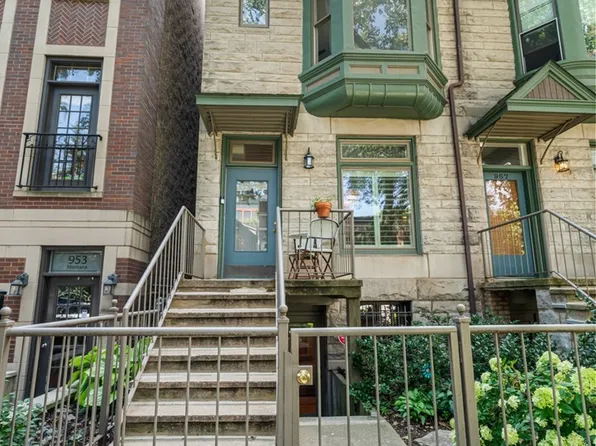 957 W Montana St APT 1E, Chicago, IL 60614