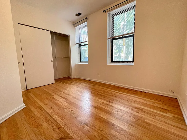 1481 W Huron St #1 — Photo 6