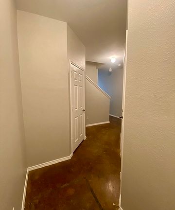 2nd image of 10802 Mathom Lndg APT 3