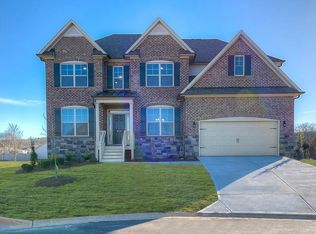 88 W Calvert Ct, Clayton, NC 27527