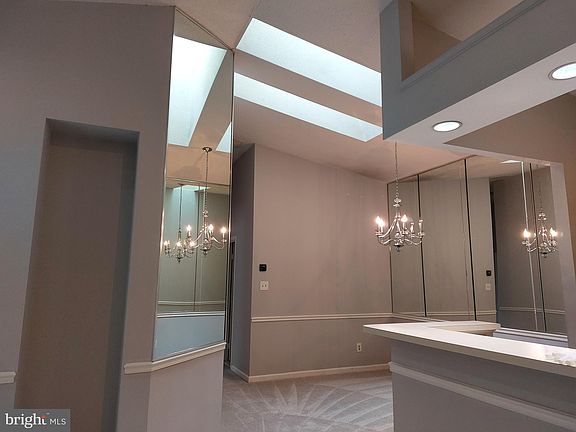 5th image of 7713 Lafayette Forest Dr APT 33