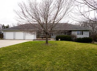 1229 Jasmine Pl, Ogden, IA 50212