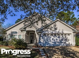 6447 Silver Glen Dr, Jacksonville, FL 32258