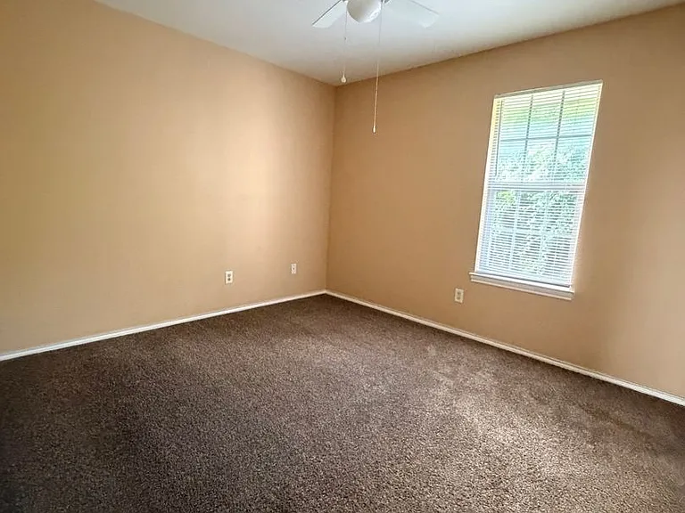 5703 Redstone Dr — Photo 9