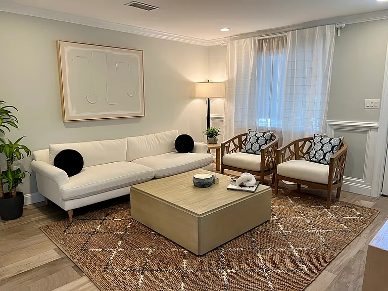 1 Sands Ln — Photo 2