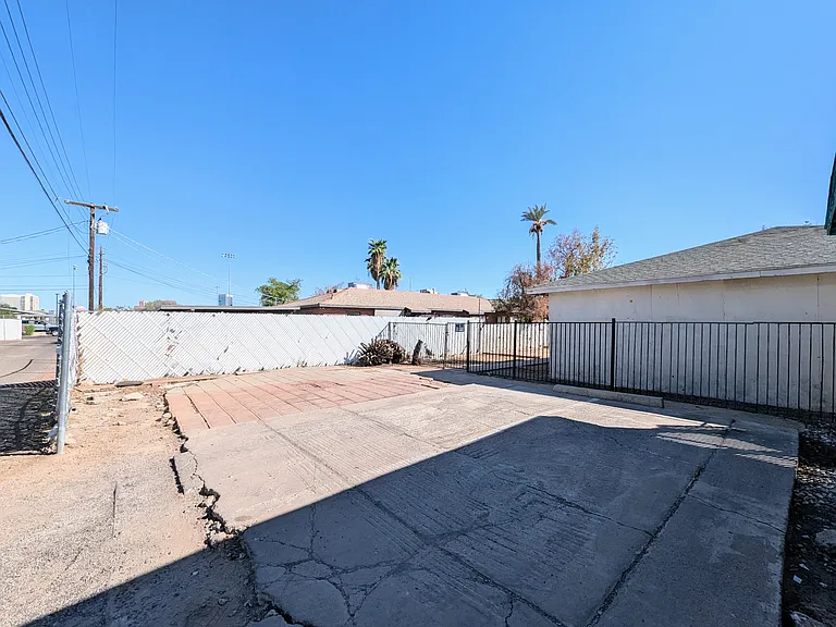 1314 W Whitton Ave #1 — Photo 42