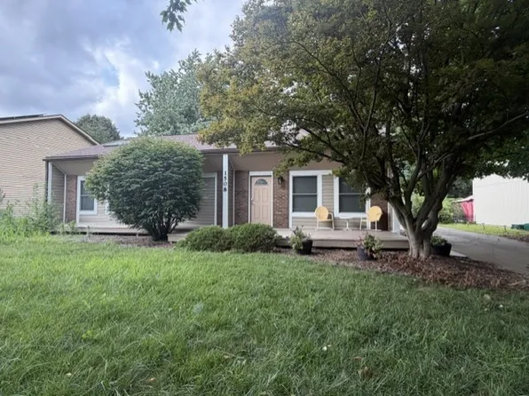 1508 Devonshire Dr, Champaign, IL 61821