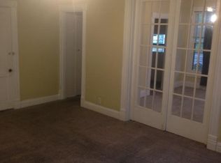 1019 W Broadway St, Winona, MN 55987