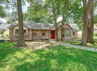 1015 Manatee Ln, Houston, TX 77090