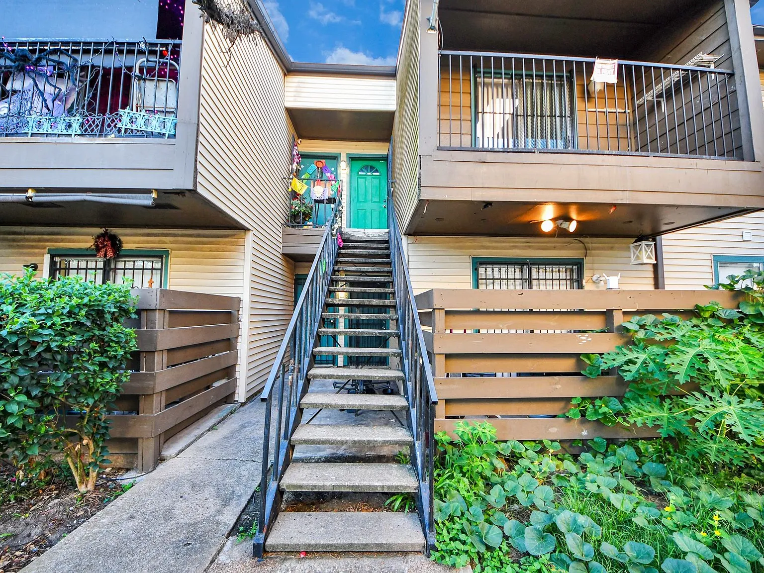 6161 Reims Rd — Photo 1