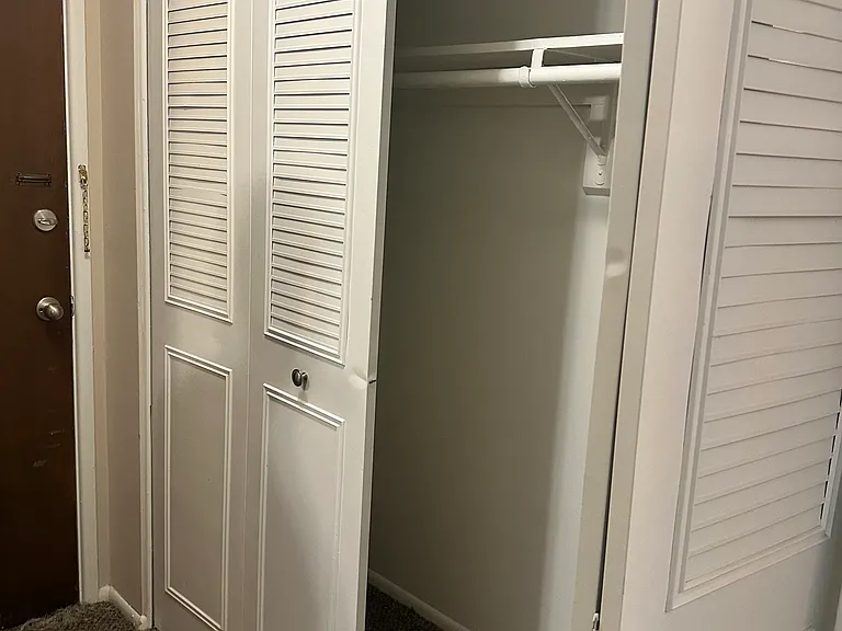 2319 SW Briarwood Plz #104C — Photo 6