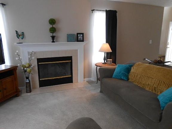 3rd image of 5415 Garth Dr