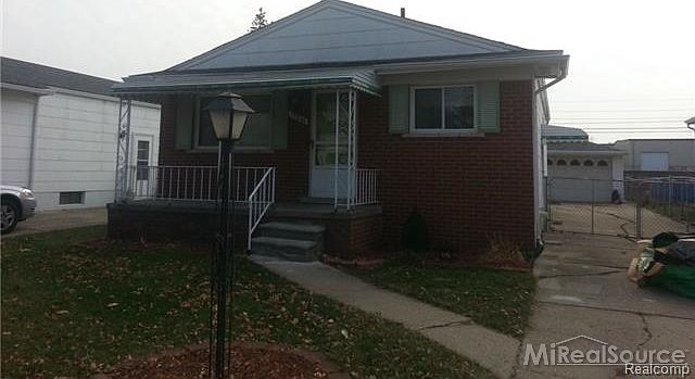 1st image of 13846 Hovey Ave