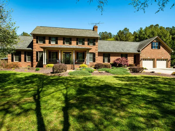 3907 W 10th Rd, Efland, NC 27243