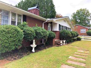 205 Arrowhead Cir, Spartanburg, SC 29301