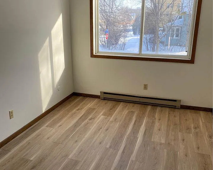 405 N 3rd St #4 — Photo 4