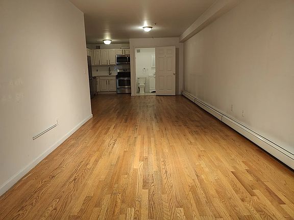 2nd image of 528 Bergen St APT 2A