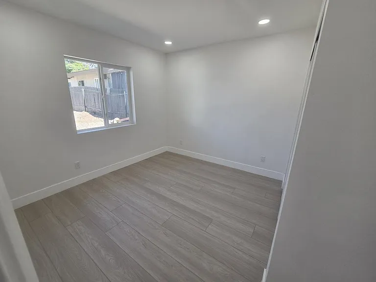 2838 Washington St — Photo 3