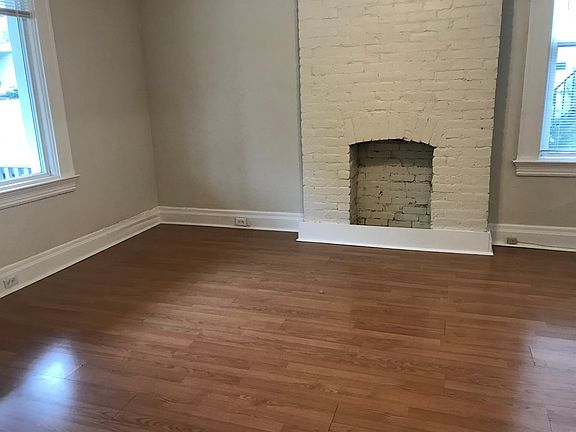 2nd image of 125 N Dallas Ave #1