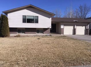 2202 Norman Ln, Pueblo, CO 81005