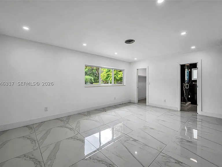 12525 SW 68th Ct — Photo 8