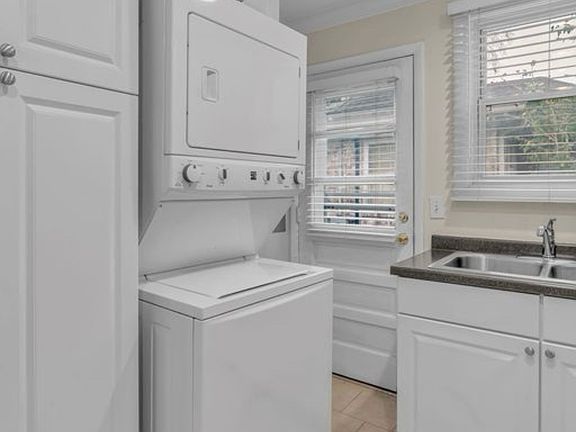 5th image of 2607 W Linden Ave Unit A
