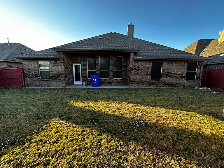 528 Stockton Dr — Photo 14