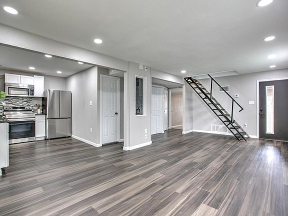 5th image of 6622 Knickerbocker Rd