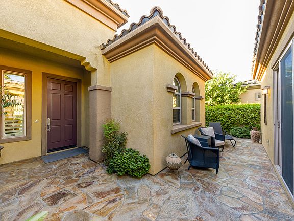 4th image of 39421 Camino Piscina