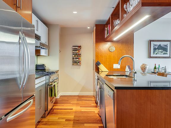 4th image of 240 51st Ave #3S