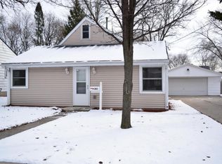 301 S Elm St, Oconomowoc, WI 53066