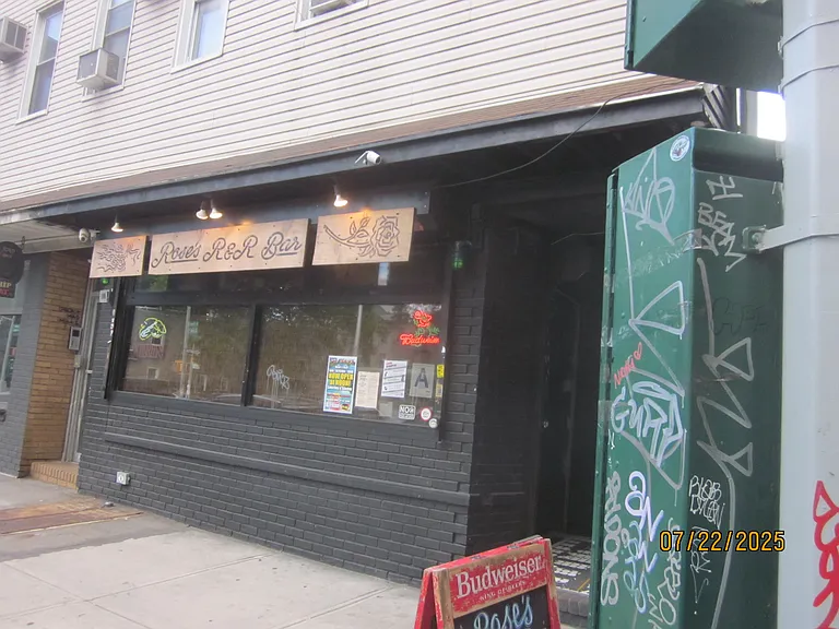 140 Richardson St #2-R — Photo 10