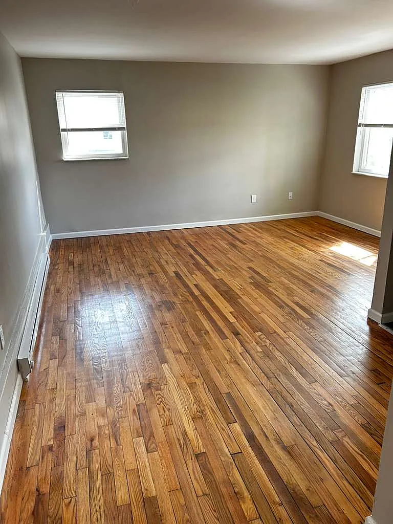 Building Photo - 2315 Saint James Ave #17B