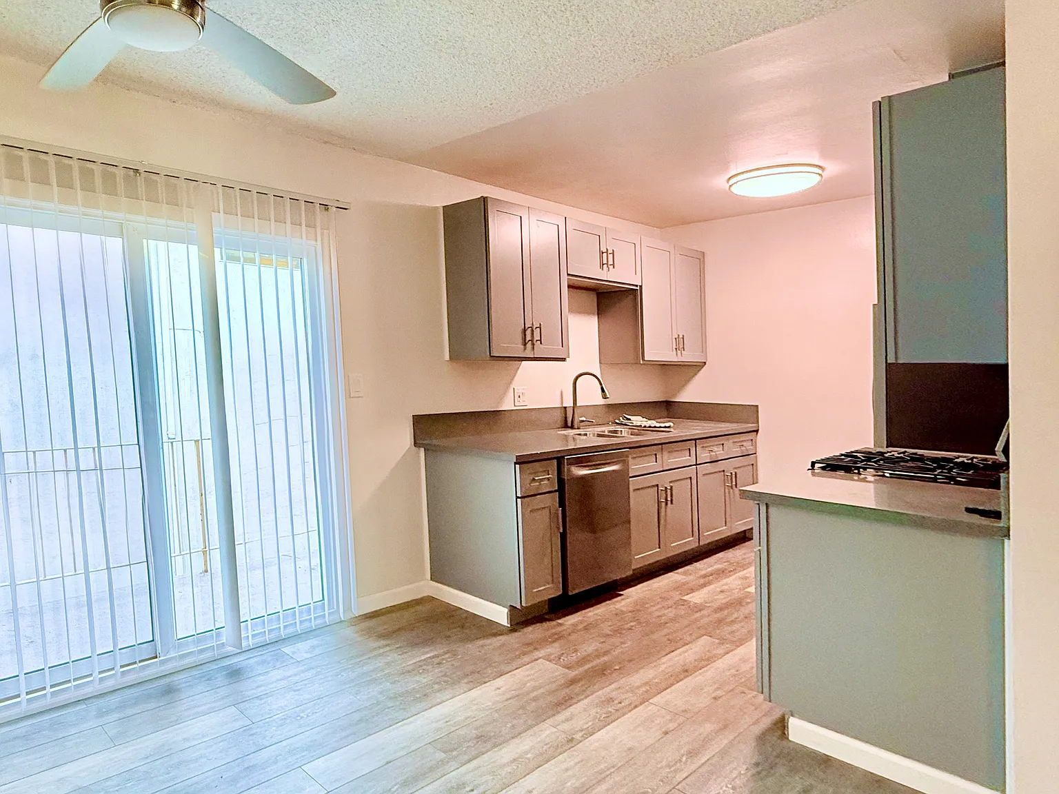 Complete new kitchen with all stainless steel premium appliances & quartz counters.