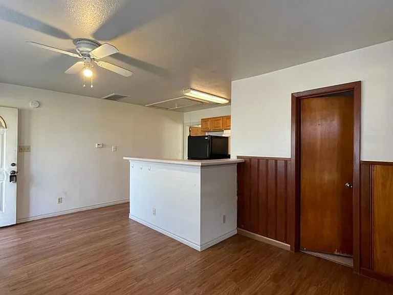 108 Austin St — Photo 4