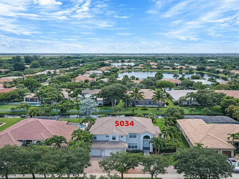 5034 Countrybrook Dr — Photo 4