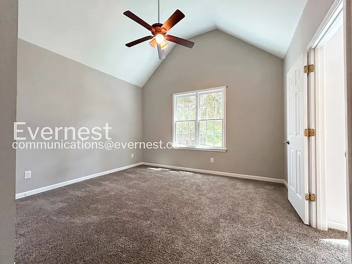 5950 Henley Dr — Photo 18