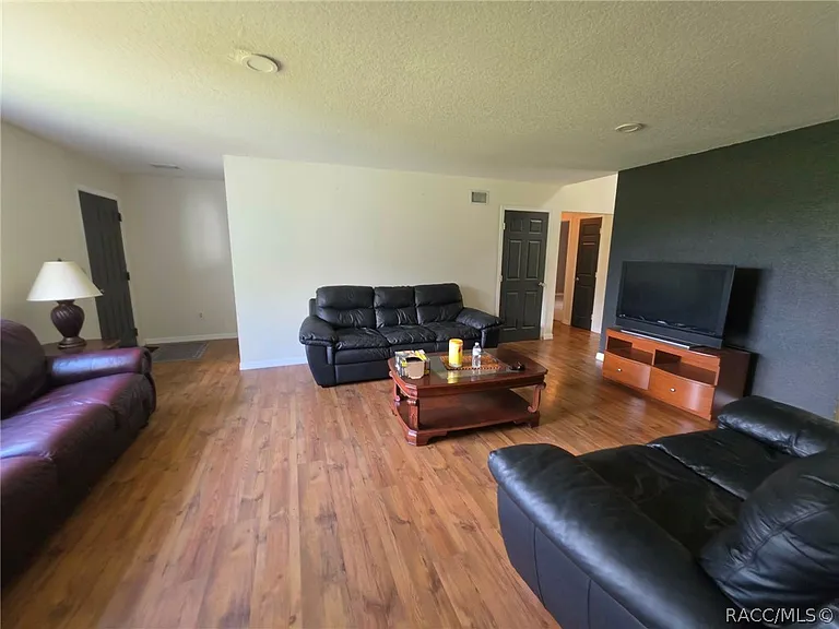 9222 E Waller Ln — Photo 14