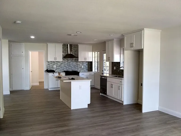 9030 Ramona Ave — Photo 18