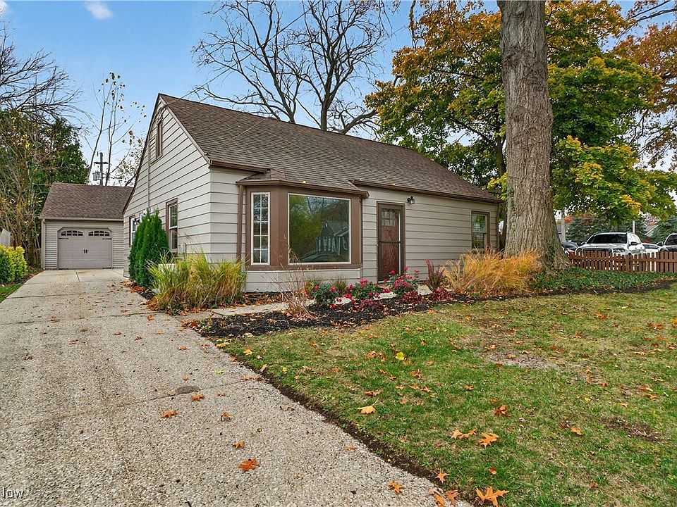 1st image of 27419 Donald Dr