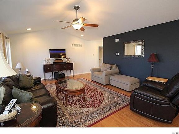 FRESH PAINT THROUGH OUT MOST OF HOME!!!