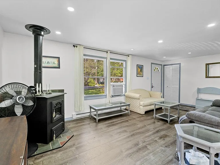 3528 Peak Dr — Photo 4