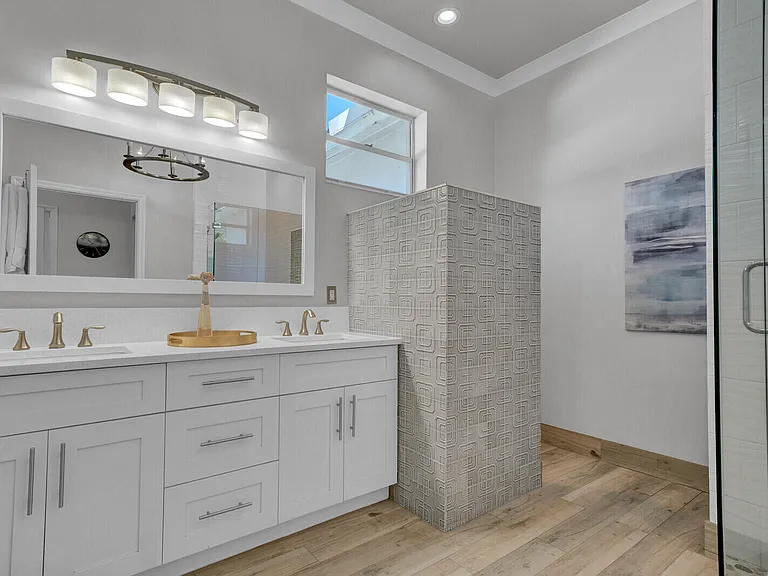 875 SE 13th Ave — Photo 47