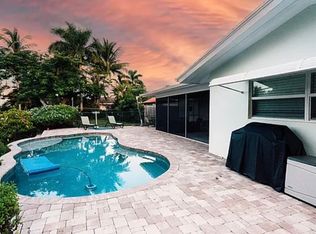 1083 SW 25th Ave, Boynton Beach, FL 33426