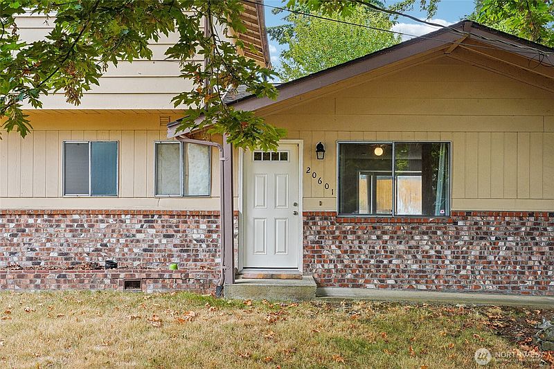 2nd image of 20601 Church Lake Drive E