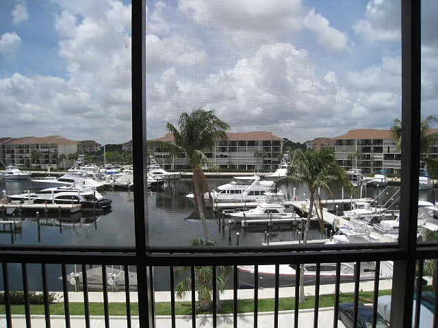 2 bed, 2.0 bath, 1385 sqft, $6,000 — Photo 1